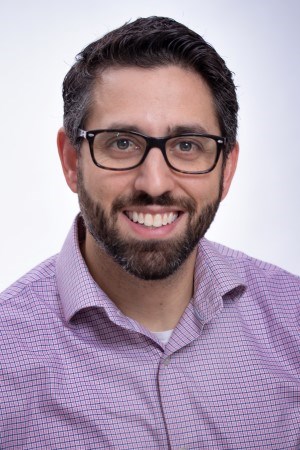 Headshot of Kevin Weingarten